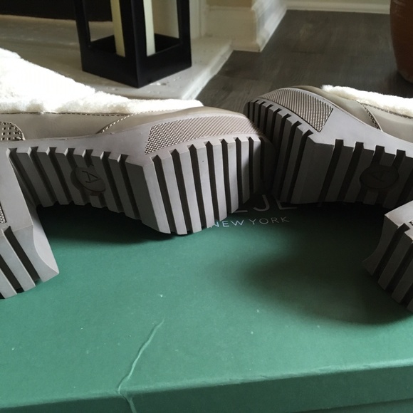 ATELJE71 Asta SHEARLING Zip Lug Ankle boot 6.5 /37 - Picture 8 of 8